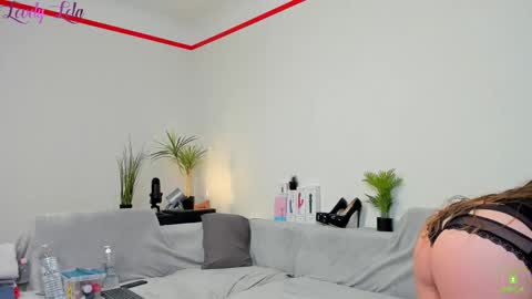 Lola online show from 11/14/25, 11:13