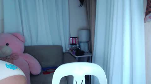 Snapshot of lovelymae18 chatting on 12/02/24, 01:35 lovelymae18 online show from 12/02/24, 01:35