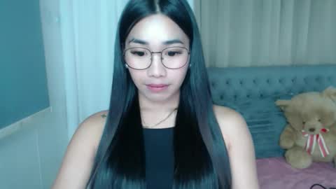 Snapshot of lovelymae18 chatting on 02/27/26, 06:08 lovelymae18 online show from 02/27/26, 06:08