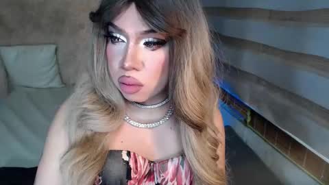 Rebeca online show from 12/01/25, 06:02