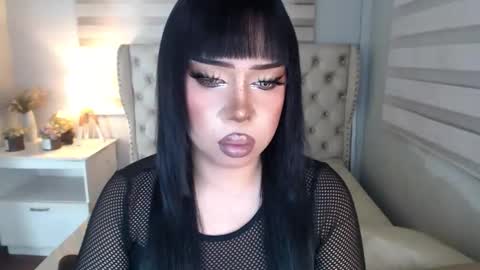 Snapshot of lovelymarie69 chatting on 06/05/26, 06:24 Rebeca online show from 06/05/26, 06:24
