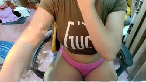 lovelymarish online show from 10/10/25, 11:04