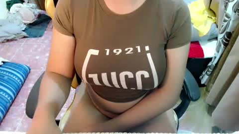 lovelymarish online show from 10/14/25, 05:30