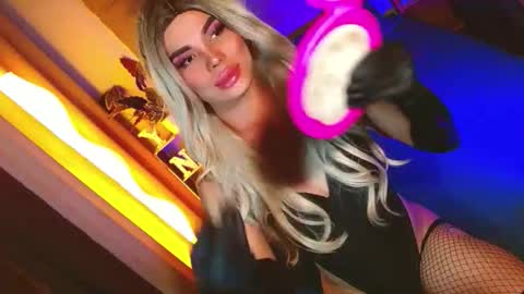 Snapshot of lovelymiss_shyna11 chatting on 05/08/26, 08:41 lovelymiss_shyna11 online show from 05/08/26, 08:41