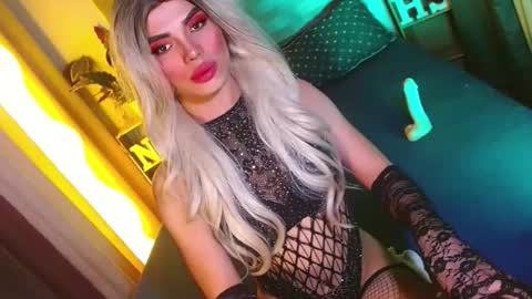 Snapshot of lovelymiss_shyna11 chatting on 05/29/26, 03:10 lovelymiss_shyna11 online show from 05/29/26, 03:10