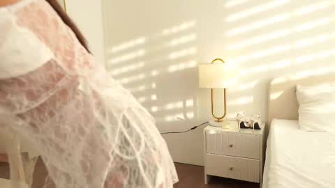 kim online show from 11/28/25, 10:29