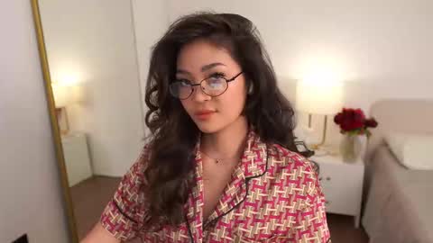 kim online show from 03/24/26, 04:23