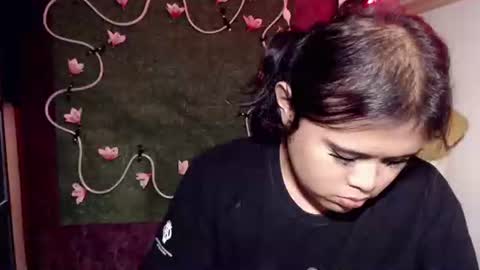 lovely online show from 11/13/25, 04:39