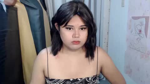 Snapshot of lovelypinaychubsx chatting on 04/18/26, 12:09 lovely online show from 04/18/26, 12:09