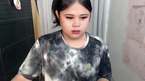 Snapshot of lovelypinaychubsx chatting on 04/30/26, 12:50 lovely online show from 04/30/26, 12:50