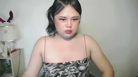 Snapshot of lovelypinaychubsx chatting on 05/11/26, 07:11 lovely online show from 05/11/26, 07:11