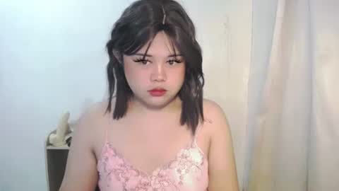 Snapshot of lovelypinaychubsx chatting on 05/13/26, 09:22 lovely online show from 05/13/26, 09:22