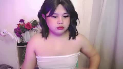 Snapshot of lovelypinaychubsx chatting on 05/24/26, 05:51 lovely online show from 05/24/26, 05:51