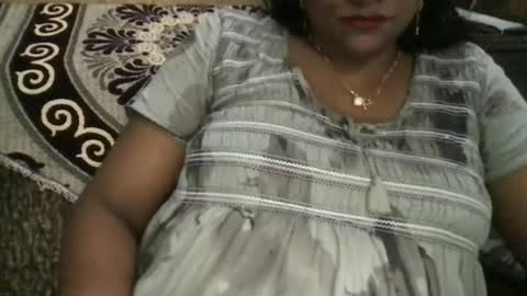 Snapshot of lovelyrose36 chatting on 06/29/26, 05:57 lovelyrose36 online show from 06/29/26, 05:57