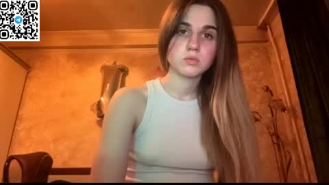 Snapshot of lovelysilk_63 chatting on 05/22/26, 06:57 ELA online show from 05/22/26, 06:57