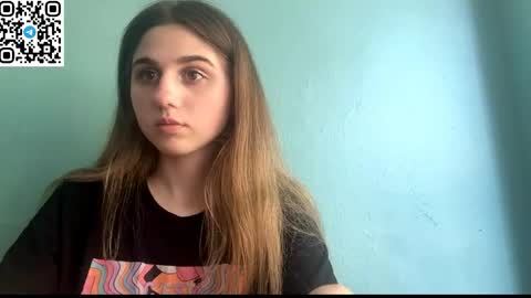 Snapshot of lovelysilk_63 chatting on 06/05/26, 12:44 ELA online show from 06/05/26, 12:44