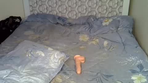 lovelytin online show from 09/12/25, 07:03