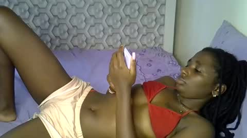 lovelytin online show from 02/15/26, 07:51