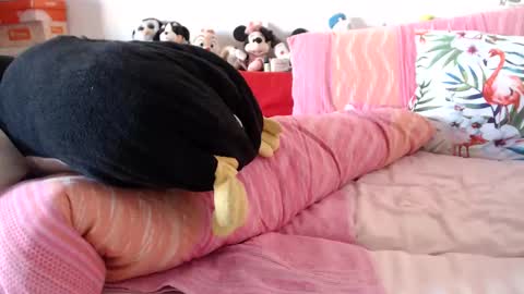 Snapshot of lovelywoman22 chatting on 02/15/25, 03:28 lovelywoman22 online show from 02/15/25, 03:28