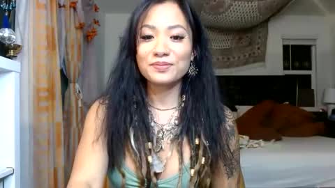 lovelyxmacii online show from 11/17/25, 01:55