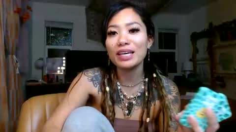 lovelyxmacii online show from 11/18/25, 01:55