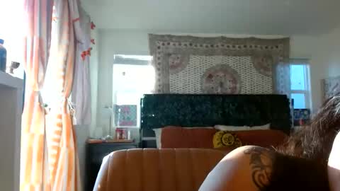 lovelyxmacii online show from 12/04/25, 11:24