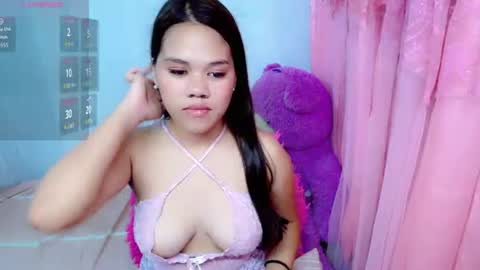 lovelyy_leah online show from 08/01/26, 11:53