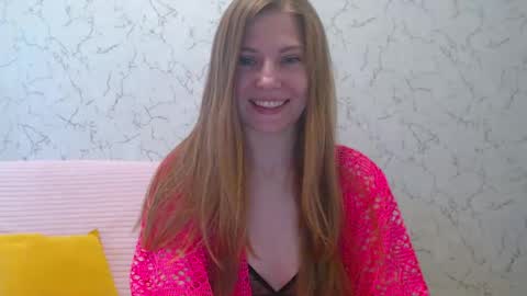 Snapshot of lovepeanutgirl chatting on 02/09/25, 02:07 Mary Love online show from 02/09/25, 02:07