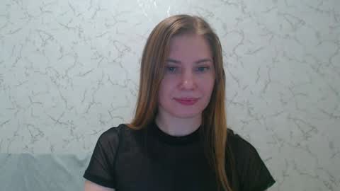 Snapshot of lovepeanutgirl chatting on 02/25/25, 05:36 Mary Love online show from 02/25/25, 05:36