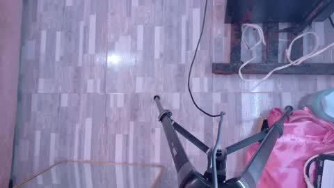 Snapshot of lovequeen02 chatting on 04/23/26, 11:42 L O V E online show from 04/23/26, 11:42