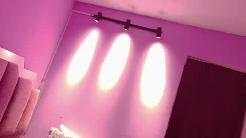 Snapshot of lovequeen02 chatting on 06/04/26, 11:38 L O V E online show from 06/04/26, 11:38