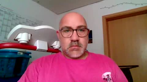 Snapshot of lover010983 chatting on 10/20/25, 09:21 lover010983 online show from 10/20/25, 09:21