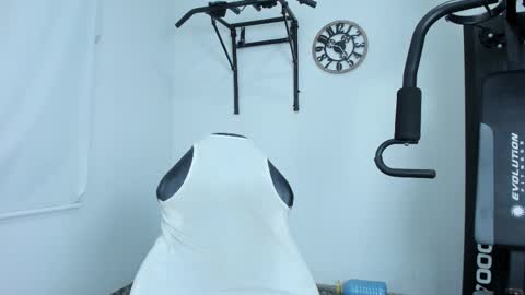 Snapshot of lover_fitnessboy chatting on 03/01/25, 02:26 kevin online show from 03/01/25, 02:26