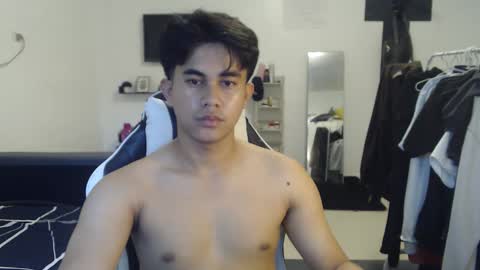 loverboyph04 online show from 11/18/25, 02:06