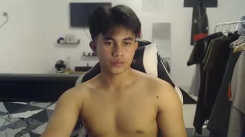 loverboyph04 online show from 12/02/25, 05:02