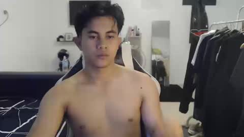 loverboyph04 online show from 12/18/25, 03:12