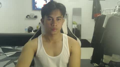 loverboyph04 online show from 12/22/25, 05:37