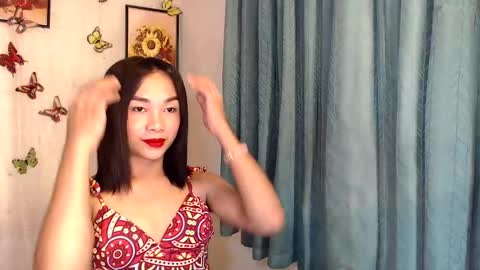 Snapshot of lovergirlcyraxx chatting on 01/12/25, 04:29 lovergirlcyraxx online show from 01/12/25, 04:29