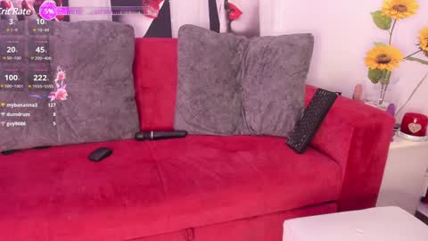 Snapshot of loverlauren1 chatting on 01/11/25, 04:06 Lauren independent model love you online show from 01/11/25, 04:06