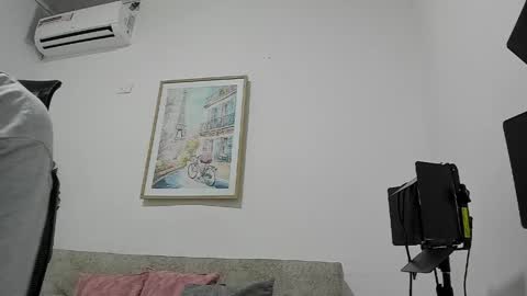 LILLY AND TRAVIS  online show from 04/11/26, 08:57