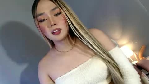 lovers moon22 online show from 02/02/25, 02:17