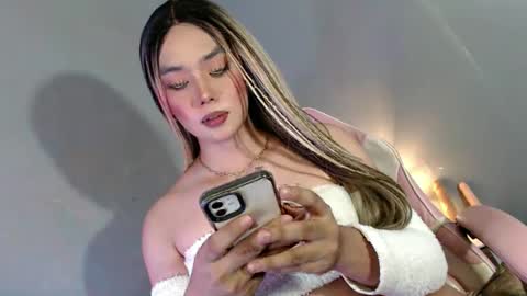 lovers moon22 online show from 02/15/25, 01:53