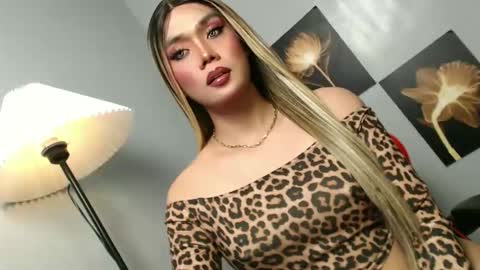 lovers moon22 online show from 12/01/25, 12:10