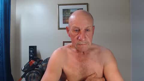 Lovesblackazz online show from 10/08/25, 11:19