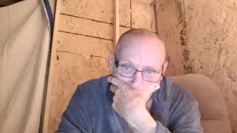 Snapshot of lovesex6565 chatting on 11/24/25, 11:43 just here to have fun and cum online show from 11/24/25, 11:43