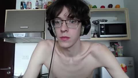 Snapshot of lovesomecookies chatting on 10/10/25, 06:01 LovesomeCookie online show from 10/10/25, 06:01