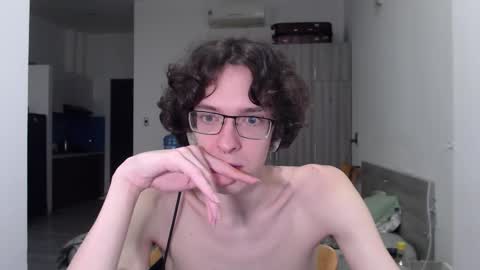 Snapshot of lovesomecookies chatting on 12/04/25, 06:16 LovesomeCookie online show from 12/04/25, 06:16