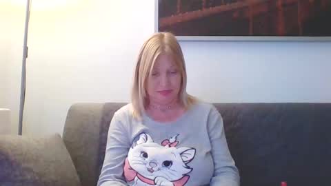 Marlyn online show from 12/04/24, 02:59