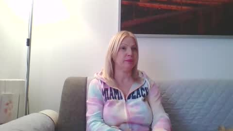 Marlyn online show from 02/14/26, 02:36