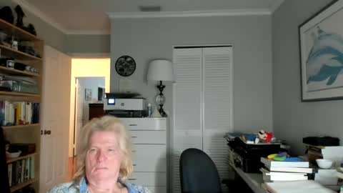 Snapshot of lovestylistwomen chatting on 08/01/26, 07:40 Michael online show from 08/01/26, 07:40